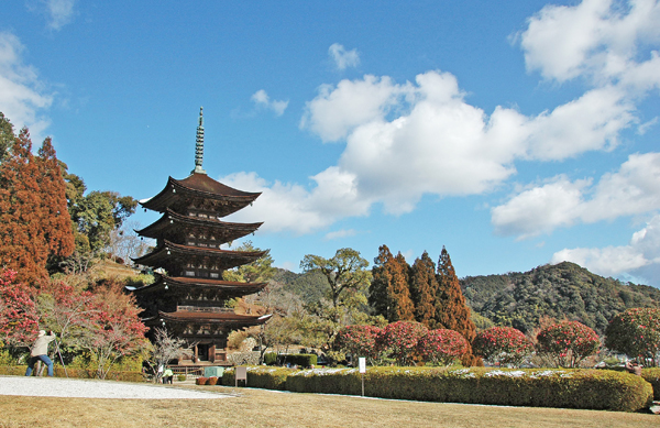 山口市香山園の国宝五重の塔