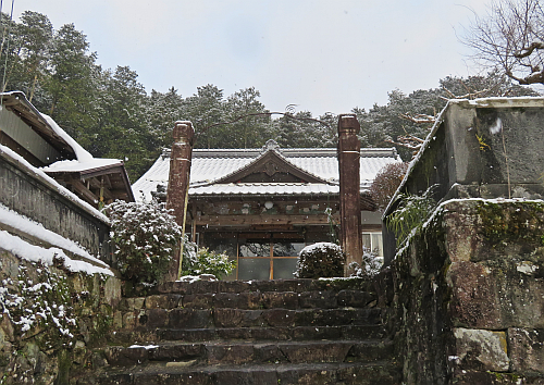 海禅寺正面